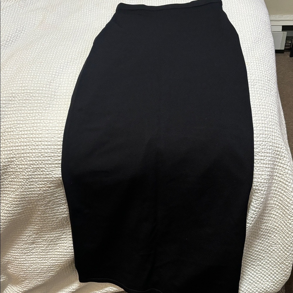 DISSH Classic Black Pencil Skirt